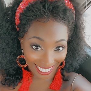 Meet your Posher, Dominique